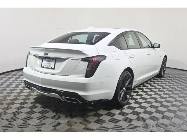 Nuevos CADILLAC CT5 à Estados chez autogozo