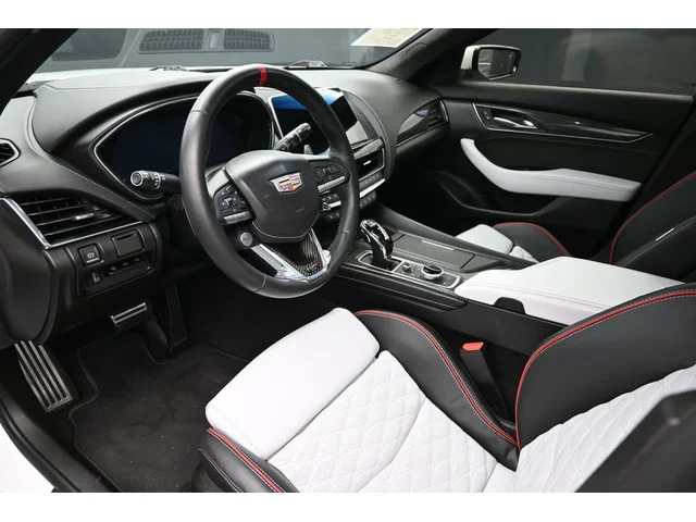 SEMINUEVOS CADILLAC CT5 a Estados en autogozo