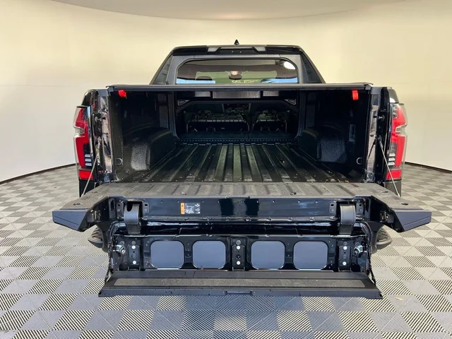 Nuevos CHEVROLET SILVERADO EV à Estados chez autogozo