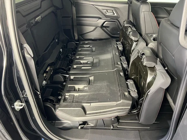 Nuevos CHEVROLET SILVERADO EV à Estados chez autogozo