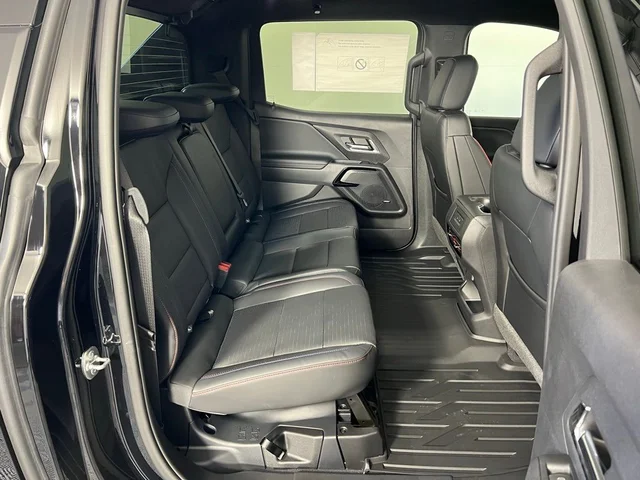 Nuevos CHEVROLET SILVERADO EV à Estados chez autogozo