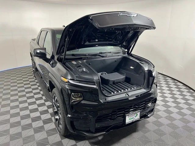 Nuevos CHEVROLET SILVERADO EV à Estados chez autogozo