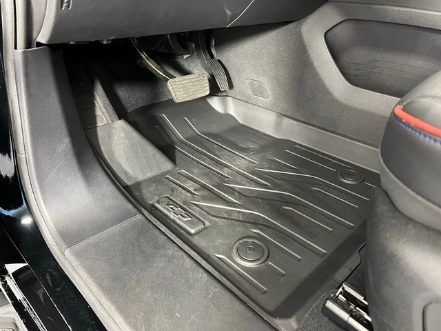 Nuevos CHEVROLET SILVERADO EV à Estados chez autogozo