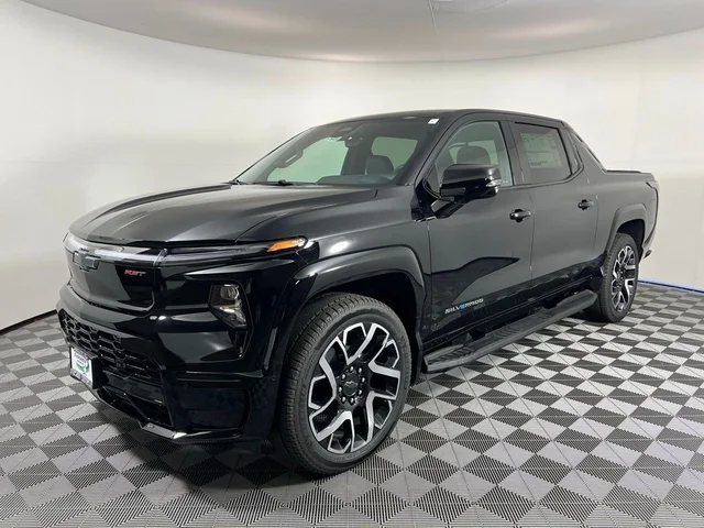 Nuevos CHEVROLET SILVERADO EV à Estados chez autogozo