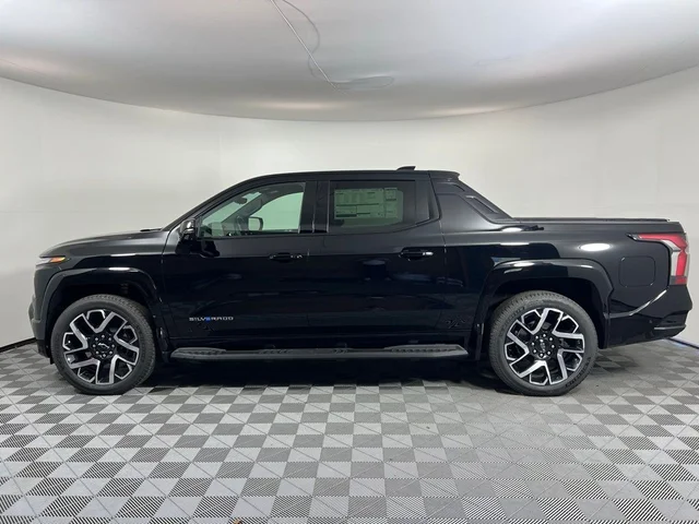 Nuevos CHEVROLET SILVERADO EV à Estados chez autogozo