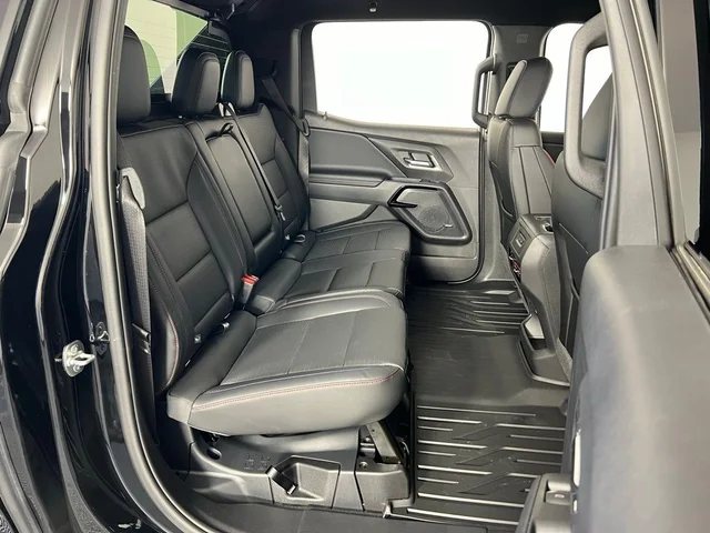 Nuevos CHEVROLET SILVERADO EV à Estados chez autogozo