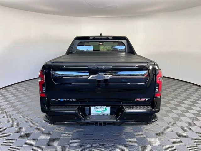 Nuevos CHEVROLET SILVERADO EV à Estados chez autogozo