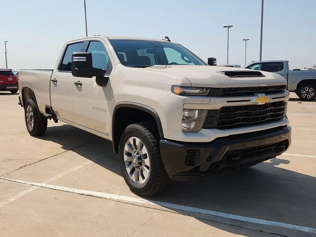 Nuevos CHEVROLET SILVERADO 2500HD à Estados chez autogozo