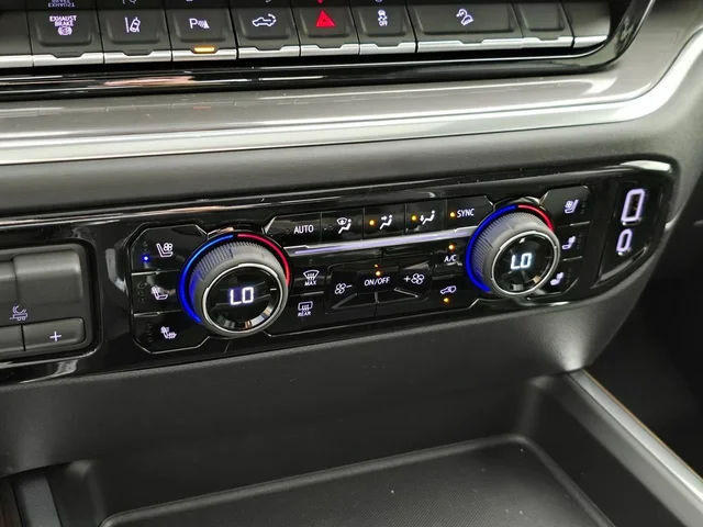 Nuevos CHEVROLET SILVERADO 3500HD à Estados chez autogozo