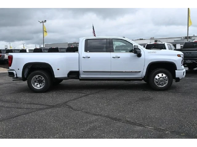 Nuevos CHEVROLET SILVERADO 3500HD à Estados chez autogozo