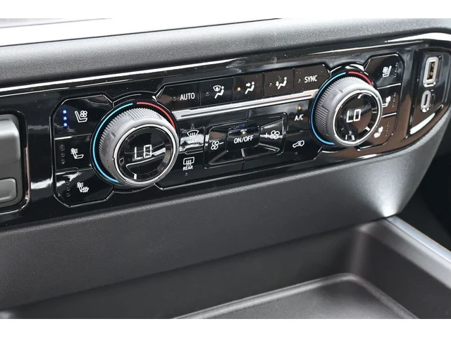 Nuevos CHEVROLET SILVERADO 3500HD à Estados chez autogozo