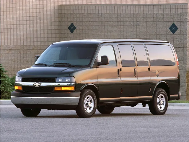 SEMINUEVOS CHEVROLET Express Van G2500HD a Estados en autogozo