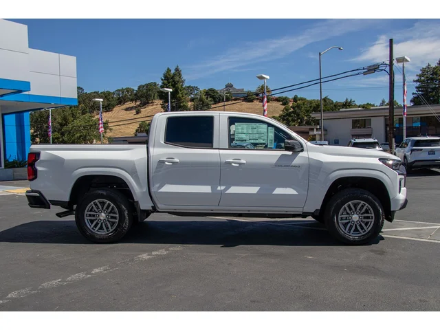 Nuevos CHEVROLET COLORADO à Estados chez autogozo