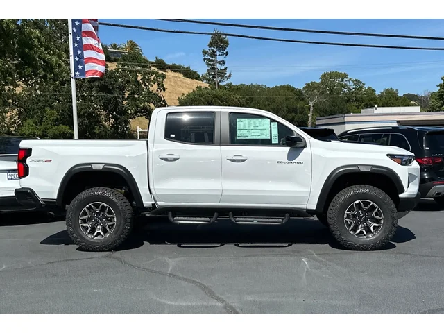 Nuevos CHEVROLET COLORADO à Estados chez autogozo
