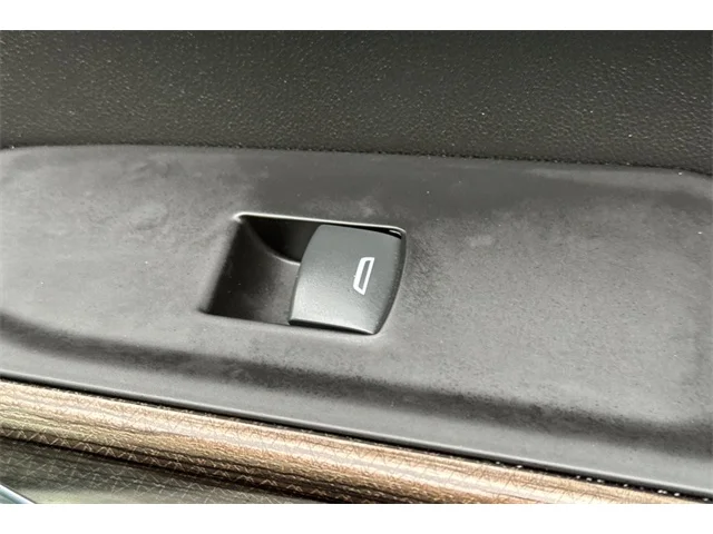 SEMINUEVOS CHEVROLET Silverado 1500 at ELK GROVE in Elk Grove Buick GMC