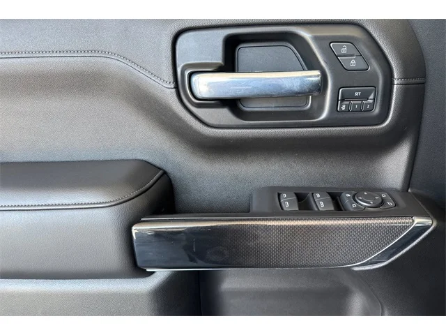 SEMINUEVOS CHEVROLET Silverado 1500 at ELK GROVE in Elk Grove Buick GMC