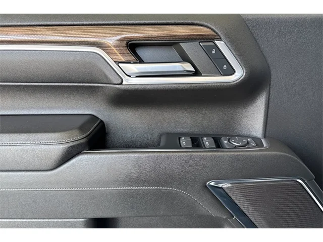 SEMINUEVOS CHEVROLET Silverado 1500 at ELK GROVE in Elk Grove Buick GMC