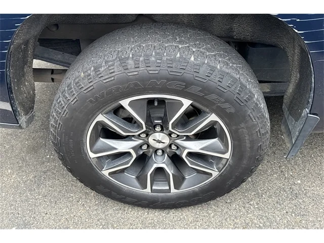 SEMINUEVOS CHEVROLET Silverado 1500 at ELK GROVE in Elk Grove Buick GMC