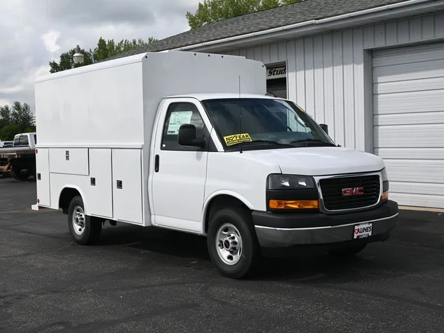 Nuevos GMC SAVANA 3500 à Estados chez autogozo