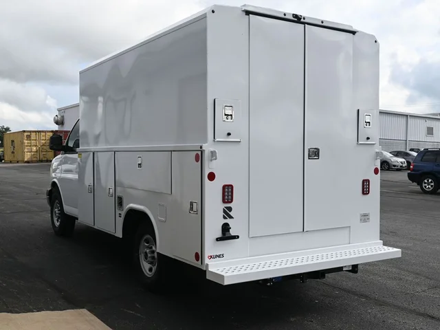 Nuevos GMC SAVANA 3500 à Estados chez autogozo
