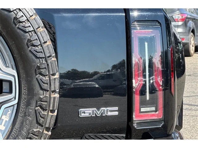 SEMINUEVOS GMC Hummer EV SUV at ELK GROVE in Elk Grove Buick GMC