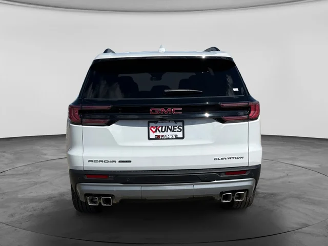 Nuevos GMC ACADIA à Estados chez autogozo