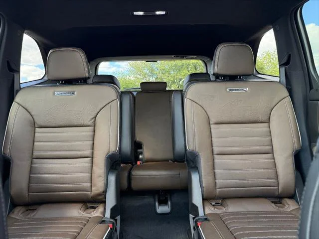 Nuevos GMC ACADIA à Estados chez autogozo