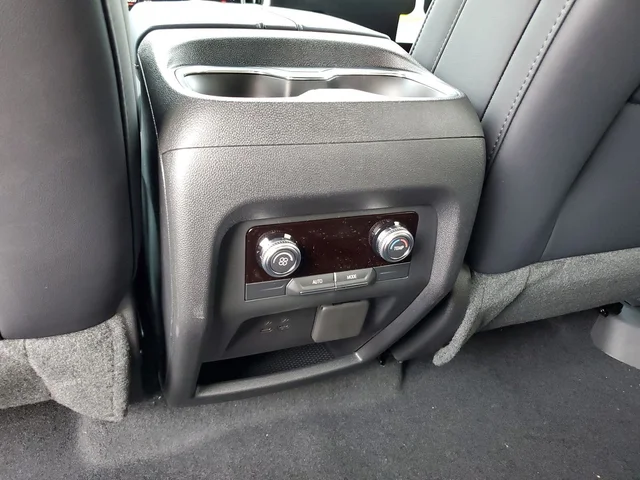 Nuevos GMC ACADIA à Estados chez autogozo