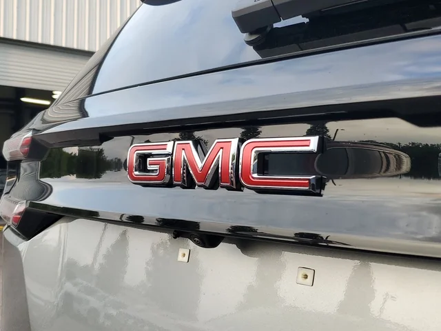 Nuevos GMC ACADIA à Estados chez autogozo