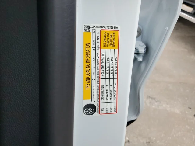 Nuevos GMC ACADIA à Estados chez autogozo