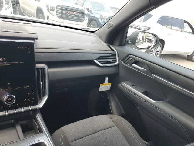 Nuevos GMC ACADIA à Estados chez autogozo