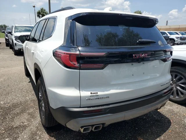 Nuevos GMC ACADIA à Estados chez autogozo