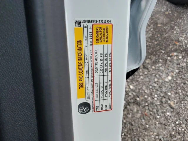Nuevos GMC ACADIA à Estados chez autogozo