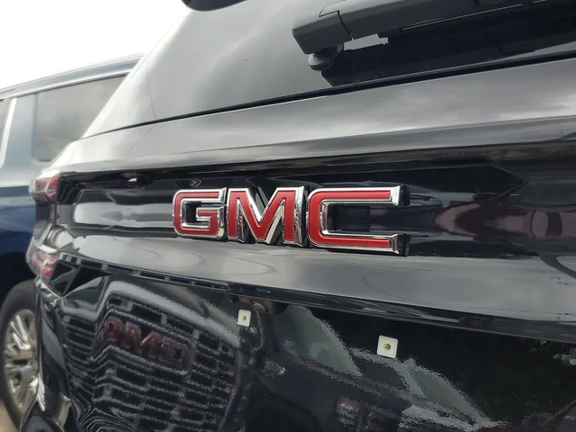 Nuevos GMC ACADIA à Estados chez autogozo