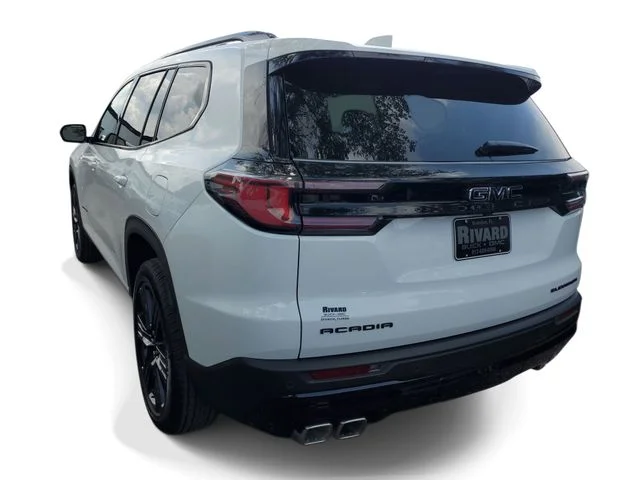 Nuevos GMC ACADIA à Estados chez autogozo