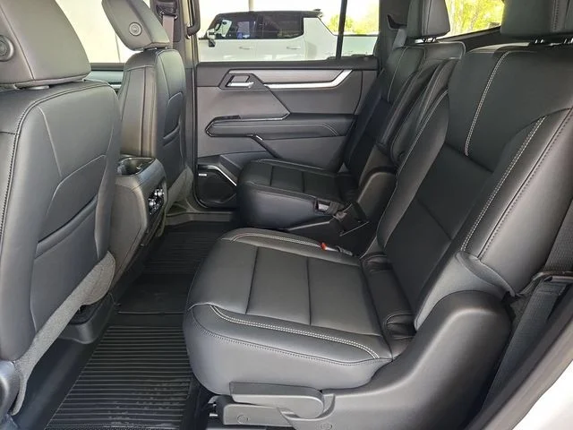 Nuevos GMC ACADIA à Estados chez autogozo