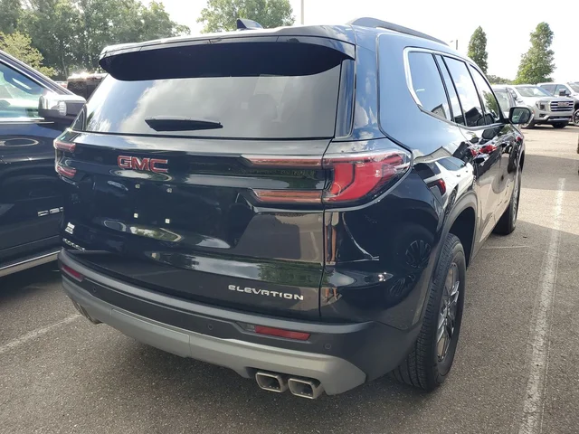 Nuevos GMC ACADIA à Estados chez autogozo