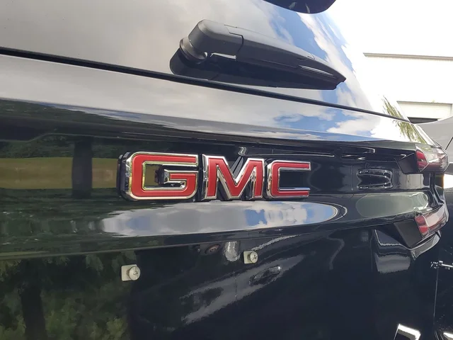 Nuevos GMC ACADIA à Estados chez autogozo