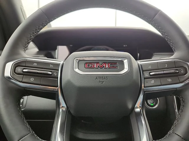 Nuevos GMC ACADIA à Estados chez autogozo