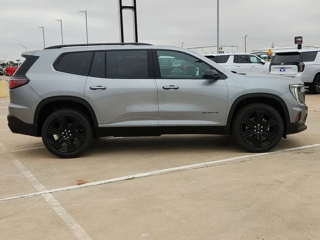 Nuevos GMC ACADIA à Estados chez autogozo