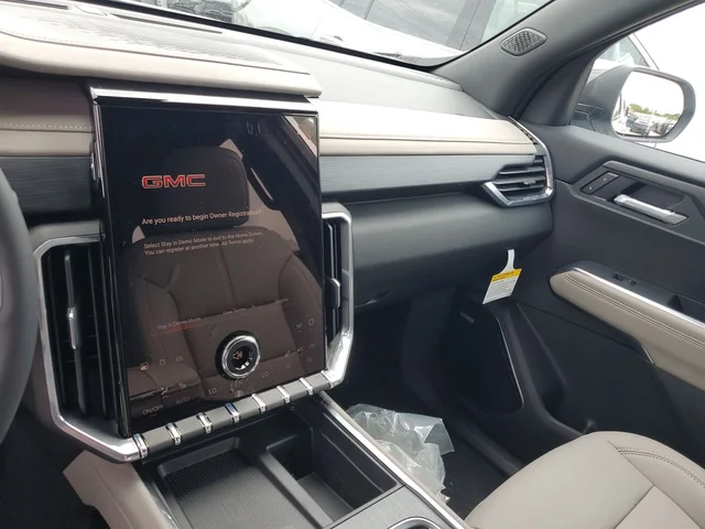 Nuevos GMC ACADIA à Estados chez autogozo
