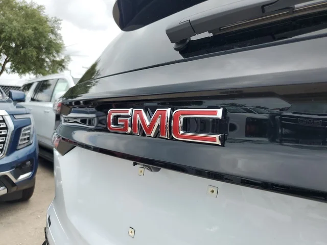 Nuevos GMC ACADIA à Estados chez autogozo