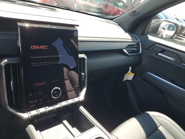 Nuevos GMC ACADIA à Estados chez autogozo