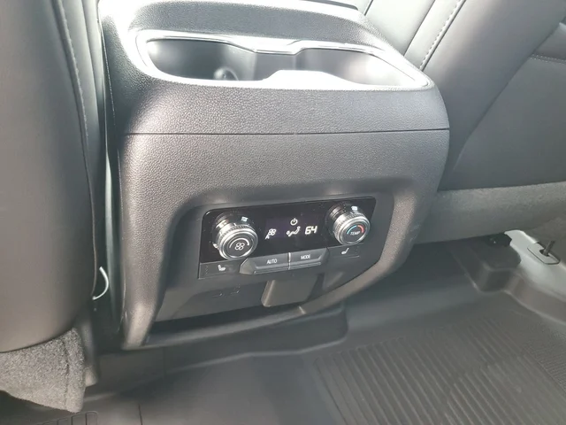 Nuevos GMC ACADIA à Estados chez autogozo