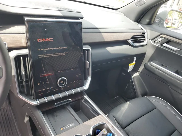 Nuevos GMC ACADIA à Estados chez autogozo