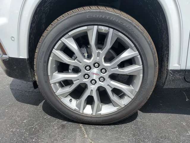 Nuevos GMC ACADIA à Estados chez autogozo