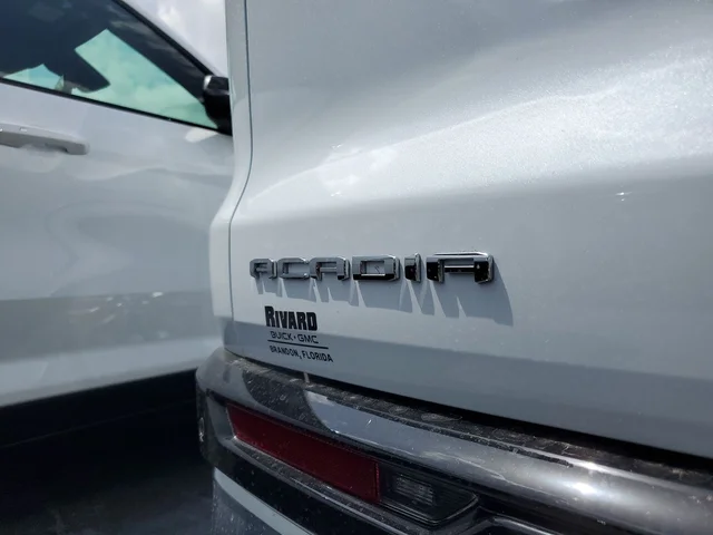 Nuevos GMC ACADIA à Estados chez autogozo