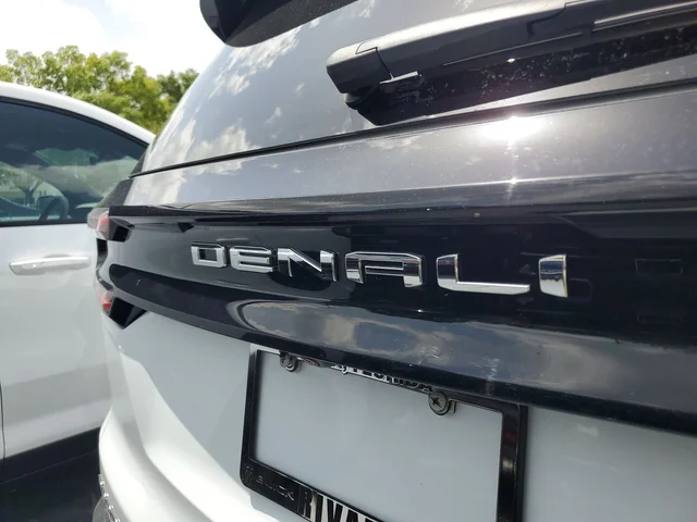Nuevos GMC ACADIA à Estados chez autogozo