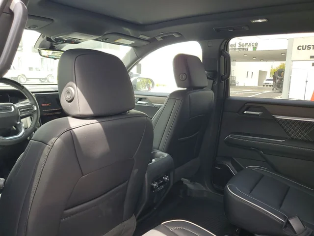 Nuevos GMC ACADIA à Estados chez autogozo