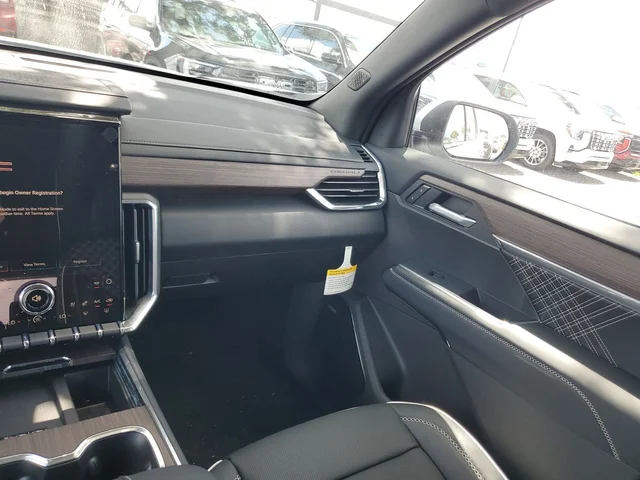 Nuevos GMC ACADIA à Estados chez autogozo